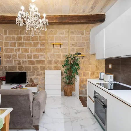 Chic, Stylish 1 Bedroom Maisonette - Close To Valletta Il-Furjana Extérieur photo