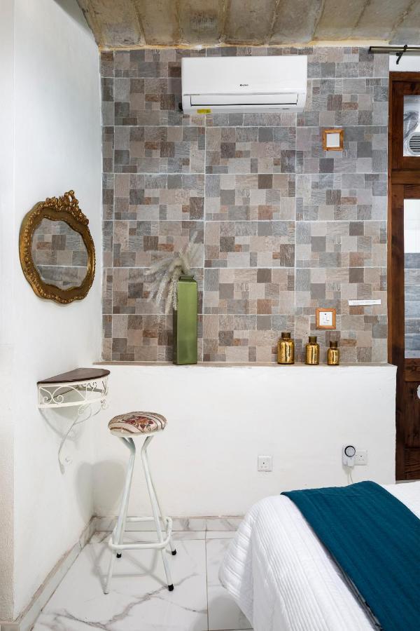 Chic, Stylish 1 Bedroom Maisonette - Close To Valletta Hébergement de vacances