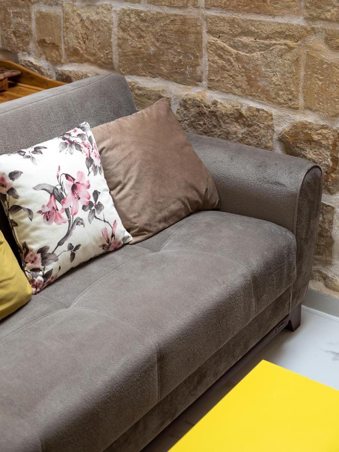 Chic, Stylish 1 Bedroom Maisonette - Close To Valletta Il-Furjana